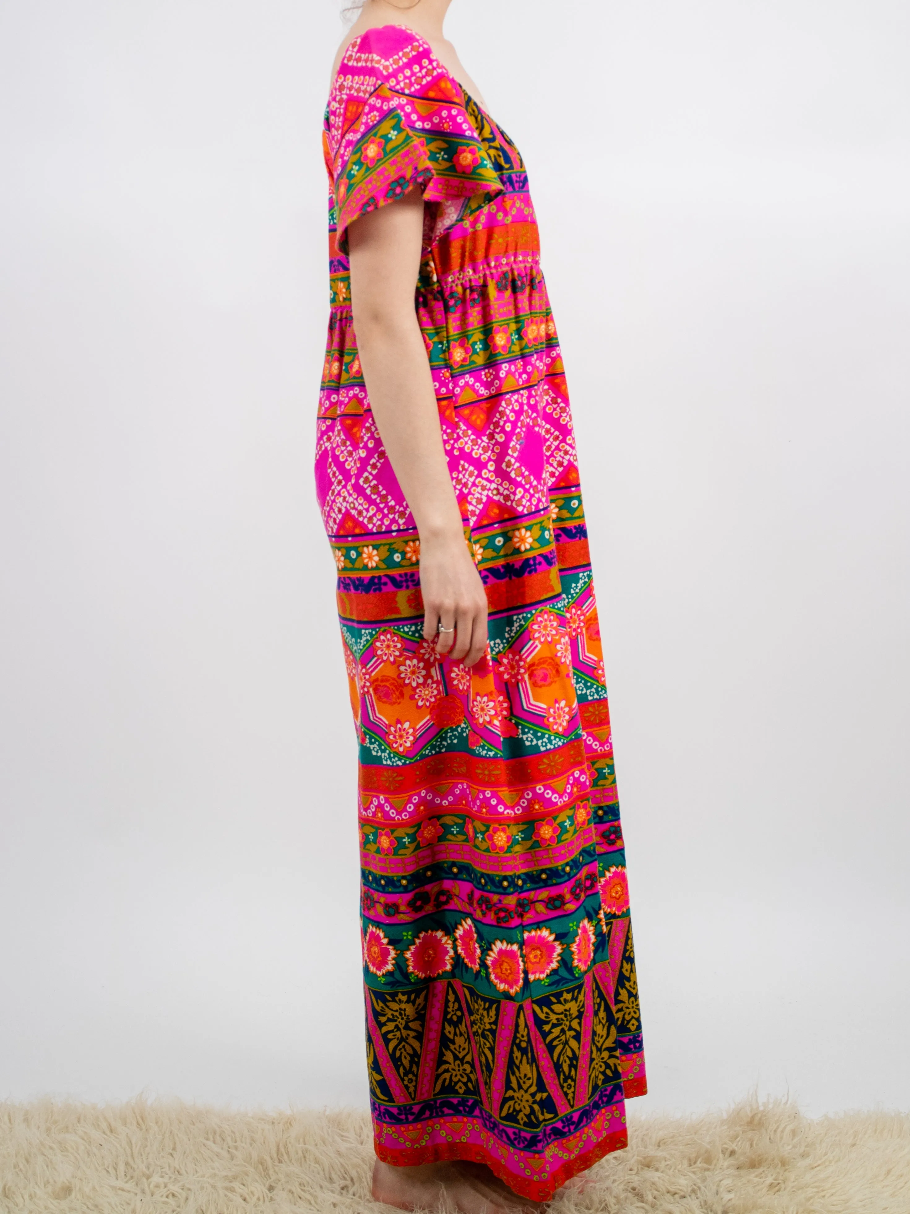 1970s Bright and Vibrant Pink and Orange Hawaiian Maxi Dress