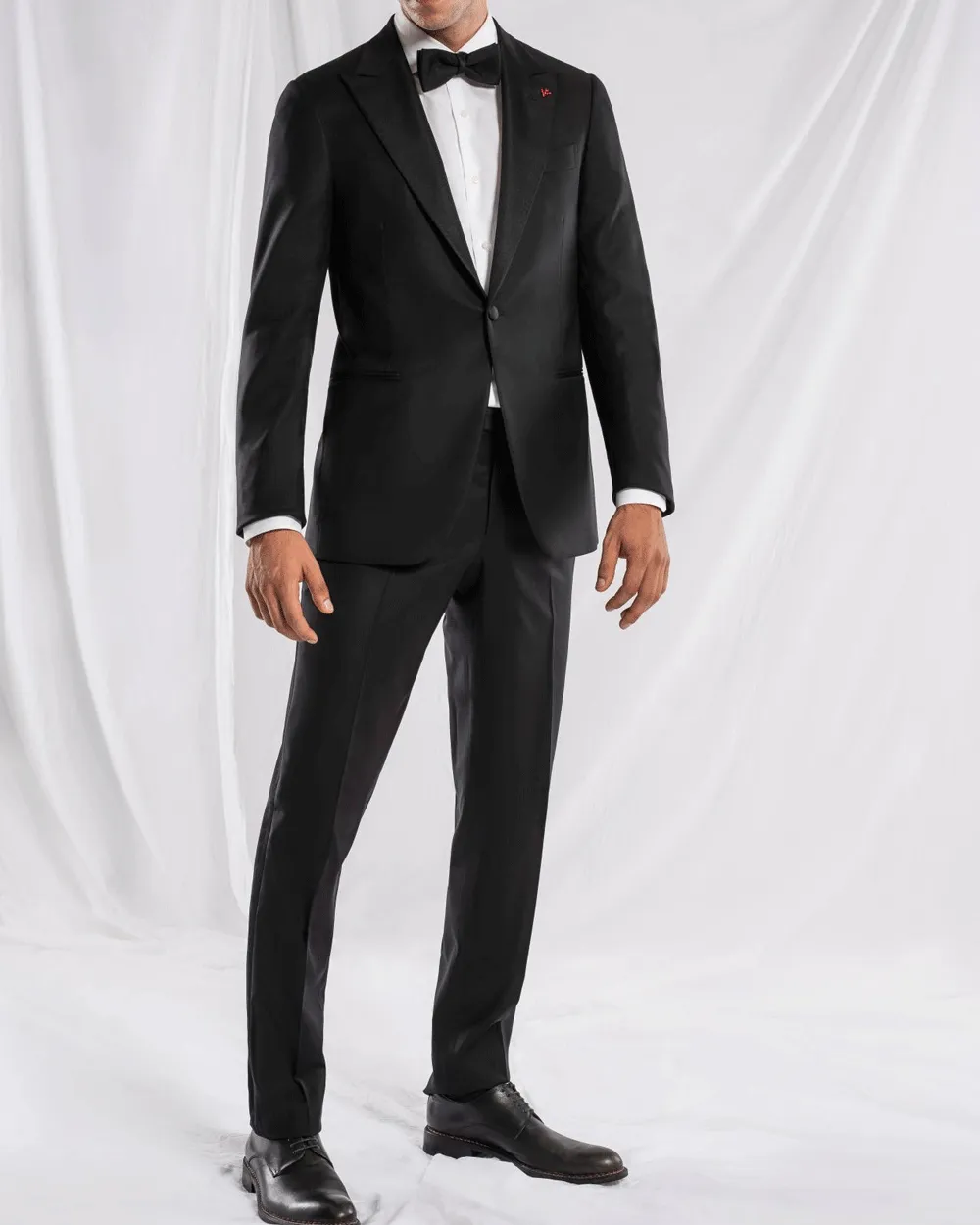 Black Peak Lapel Tuxedo