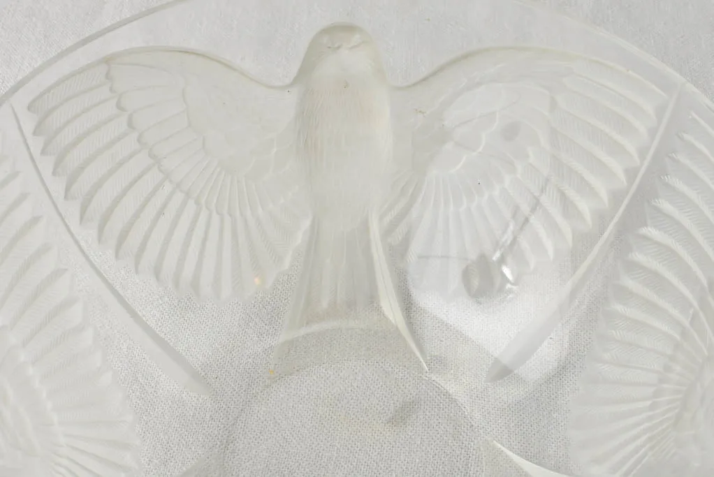 Crystal salad bowl with 3 doves - 1920s - 10¾"