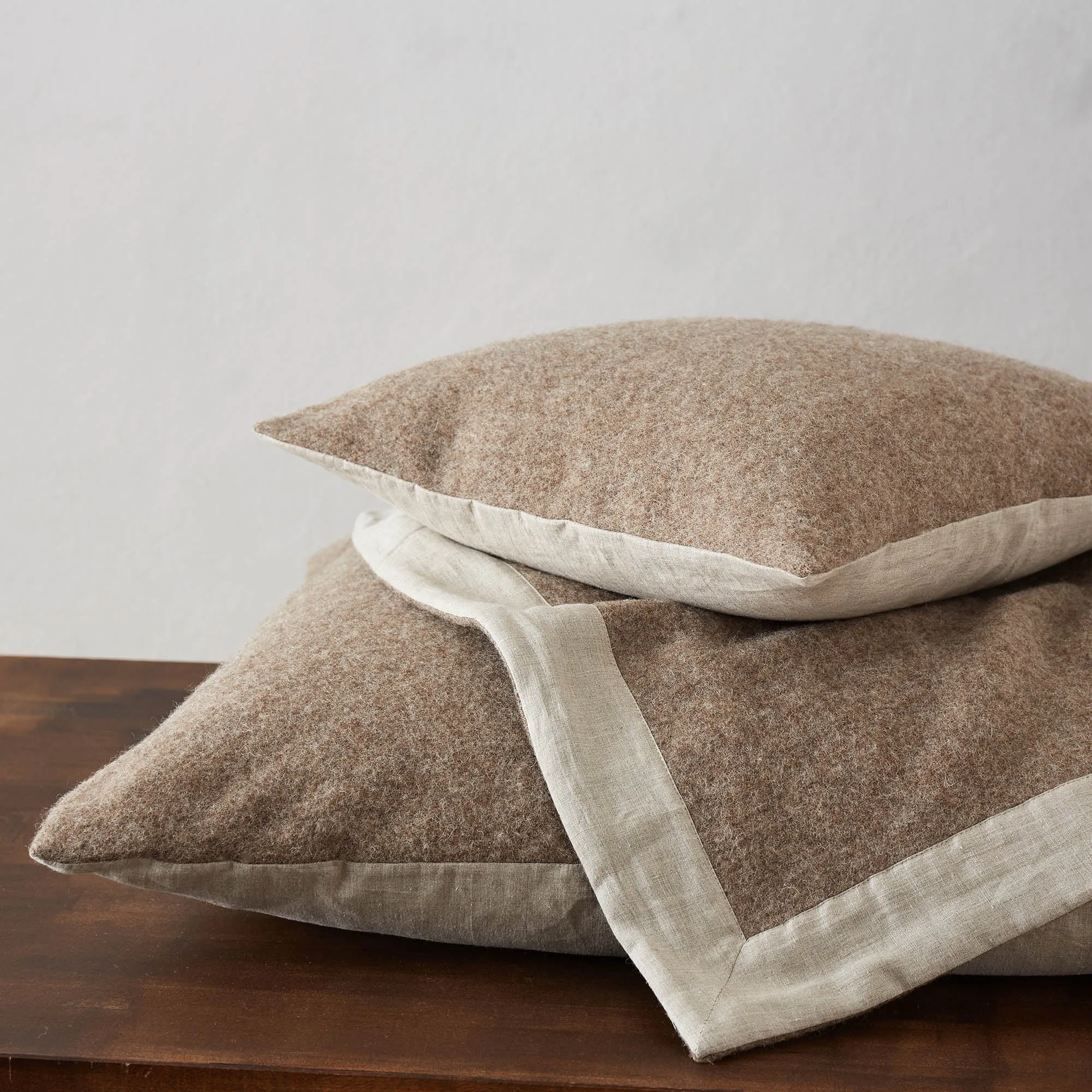 Fyn Large Cushion [Brown/Natural]