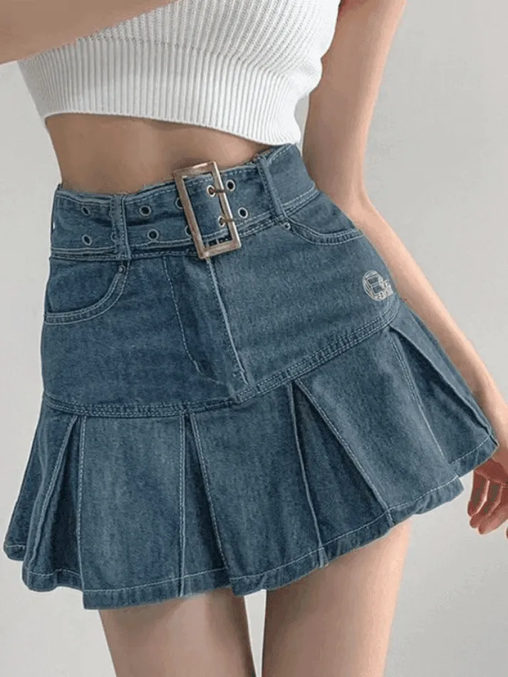 Joskaa Buckle Belt Pleated Denim Mini Skirt