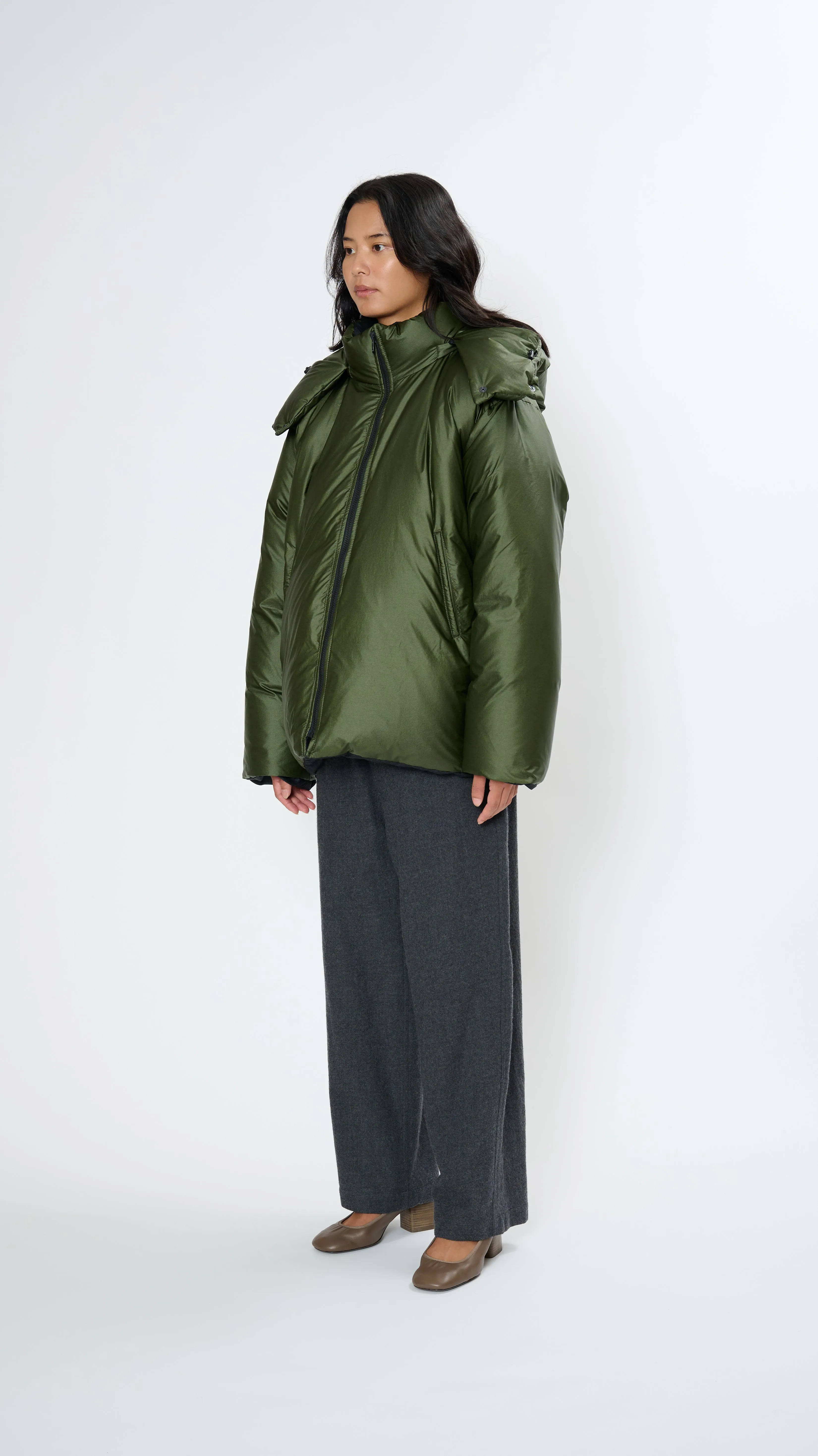 Odna Reversible Jacket in Khaki and Slate