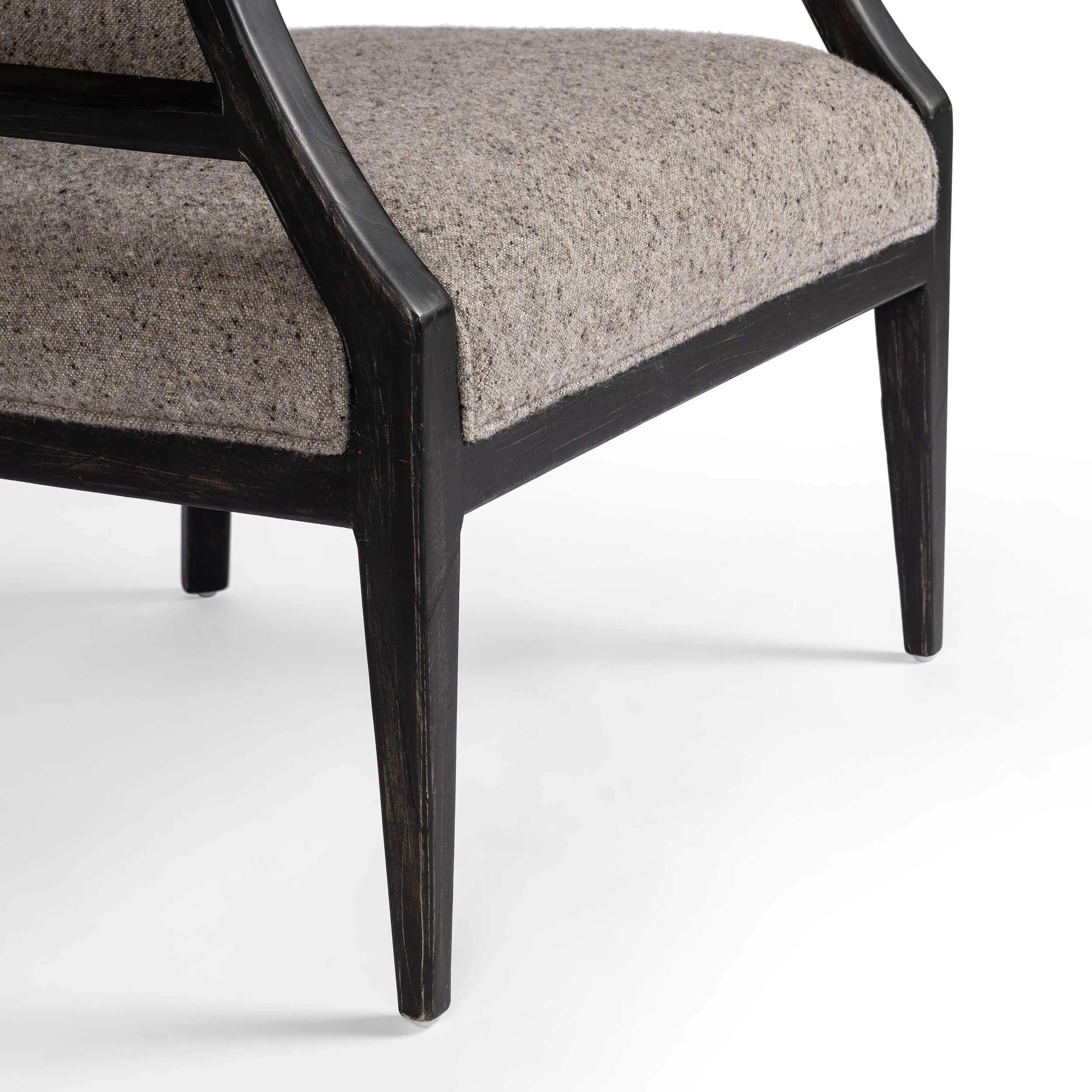 Osmond Chair, Hasselt Ash