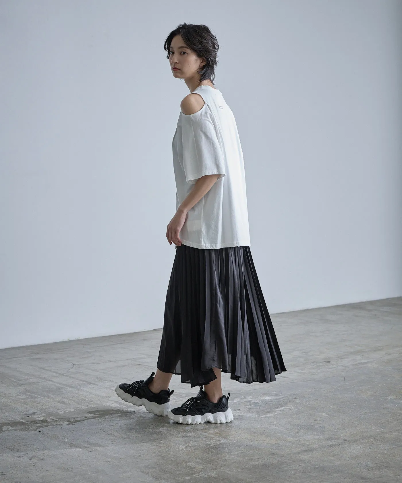 Pleated Long Skirt