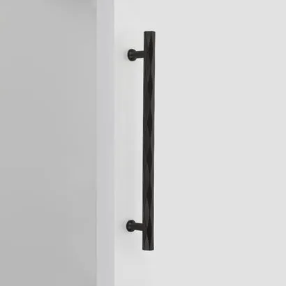 "American Designer" T-Bar Drawer Pulls in Matte Black