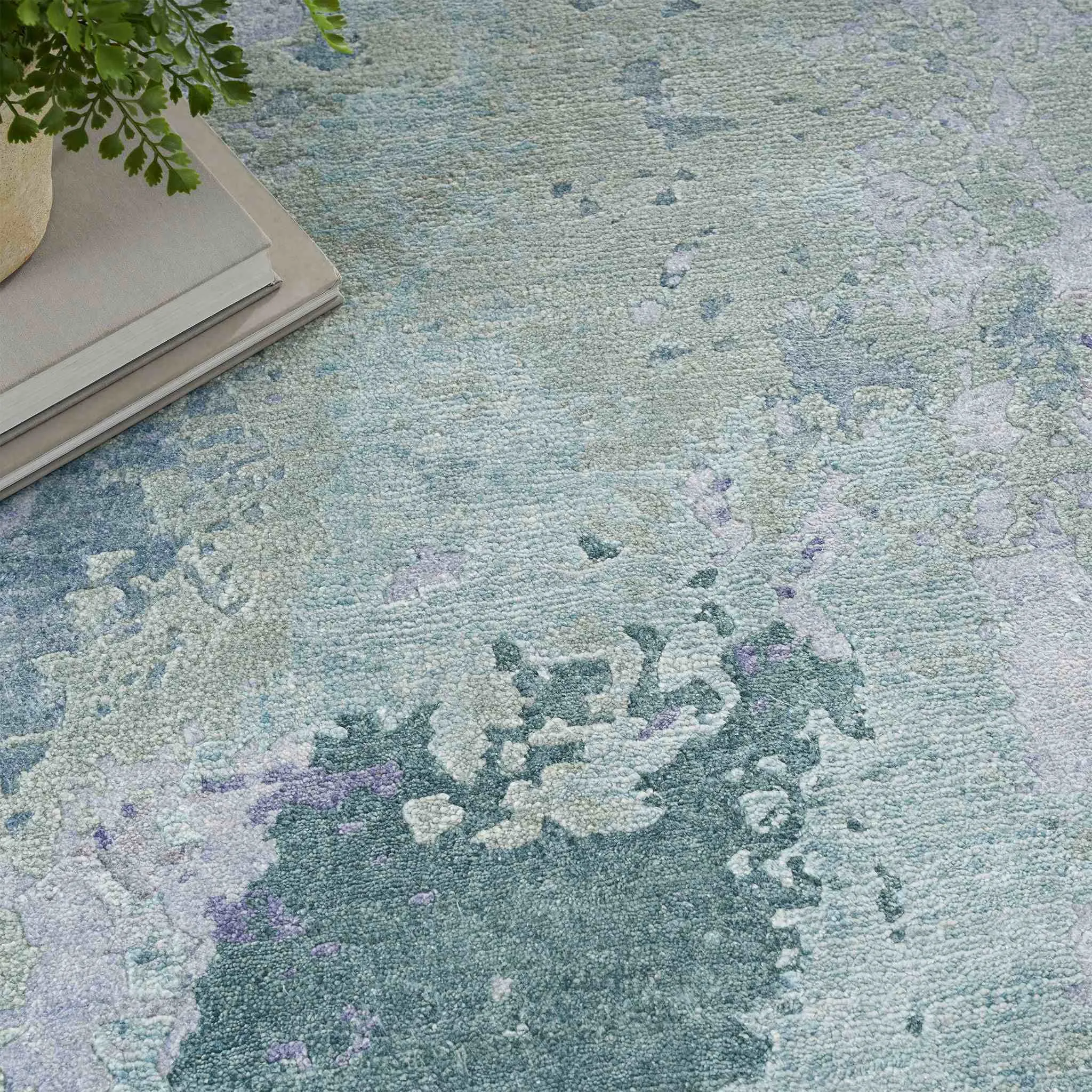 Silk Shadows SHA22 Transitional Rug