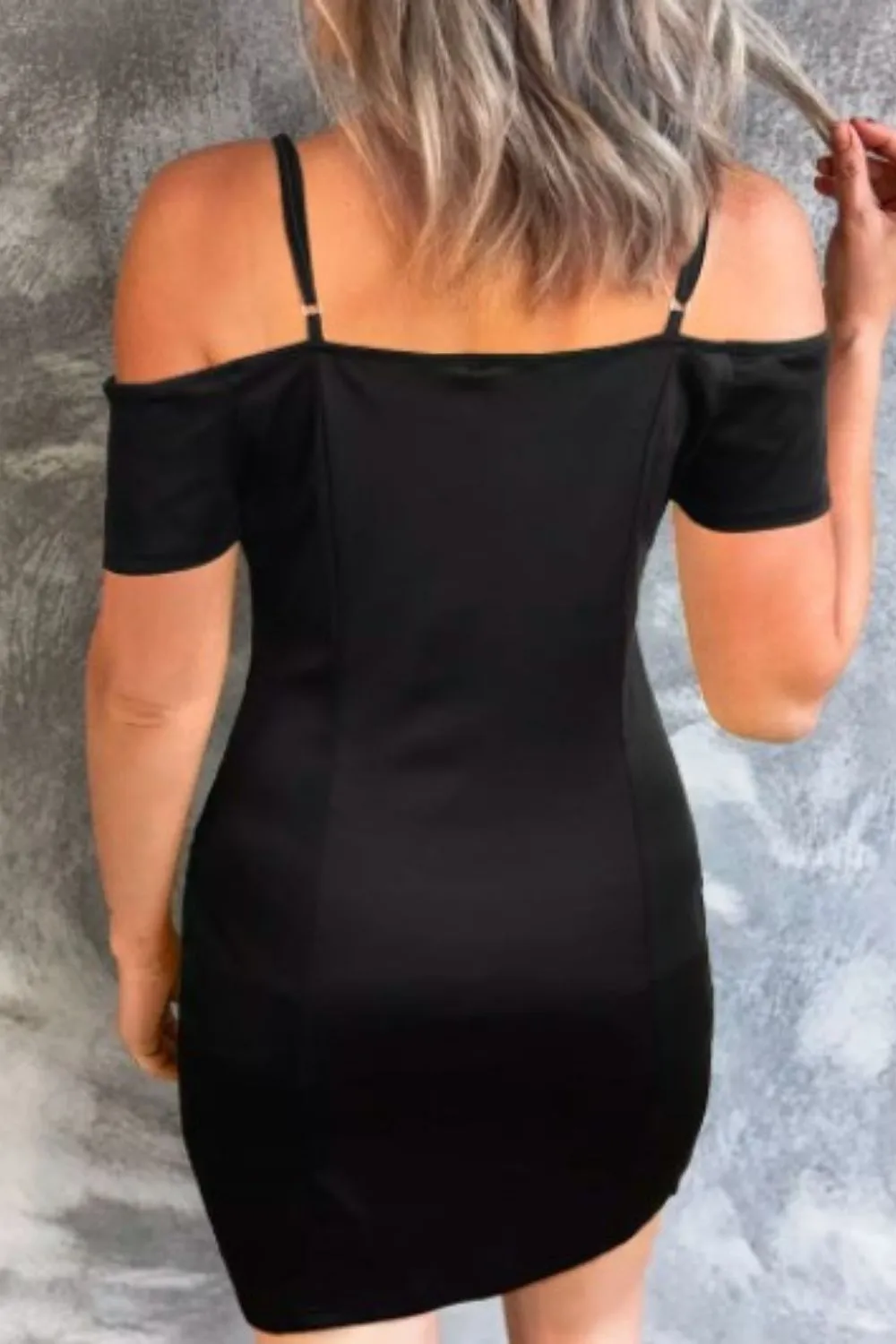 Slit Cold Shoulder 
Bodycon Dress In Black