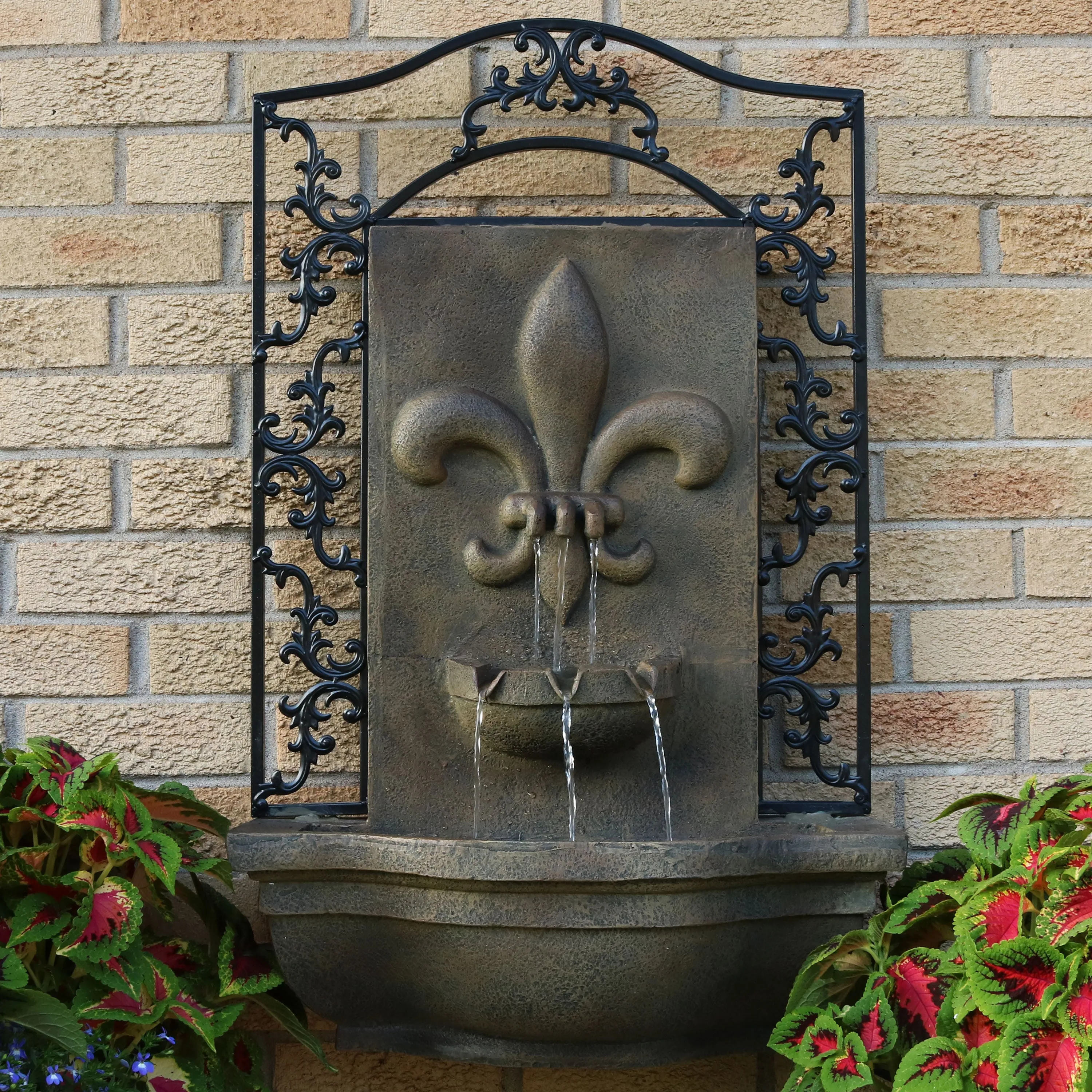 Sunnydaze French Lily Solar Outdoor Wall Fountain