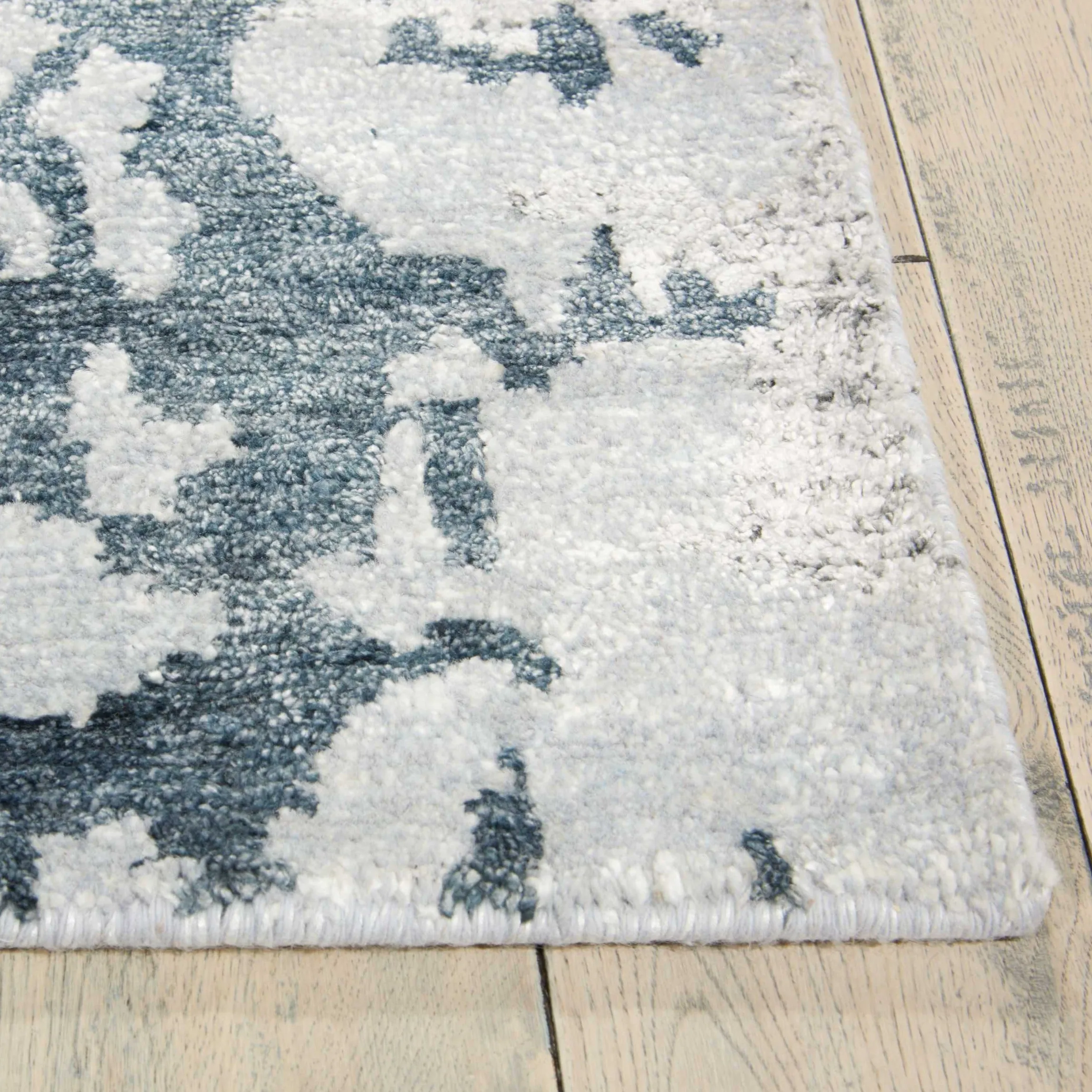 Transitional Essentials Rug - Silver