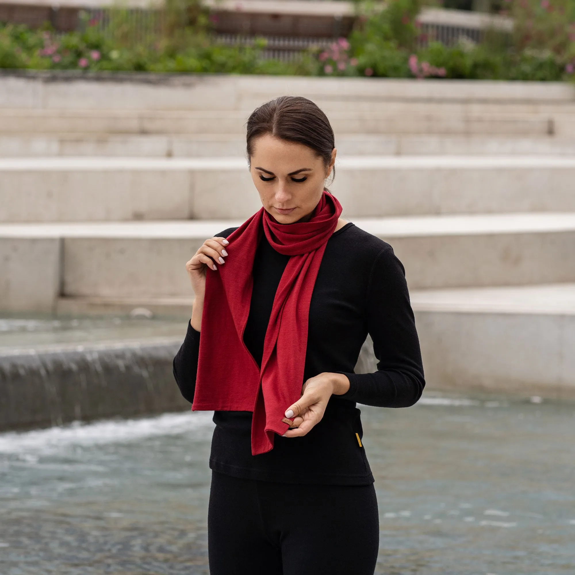 Women's Merino Scarf Royal Cherry